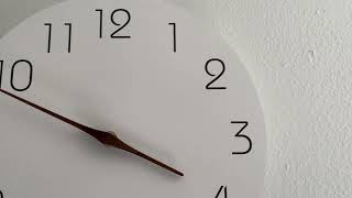 Simple clock to brighten your room