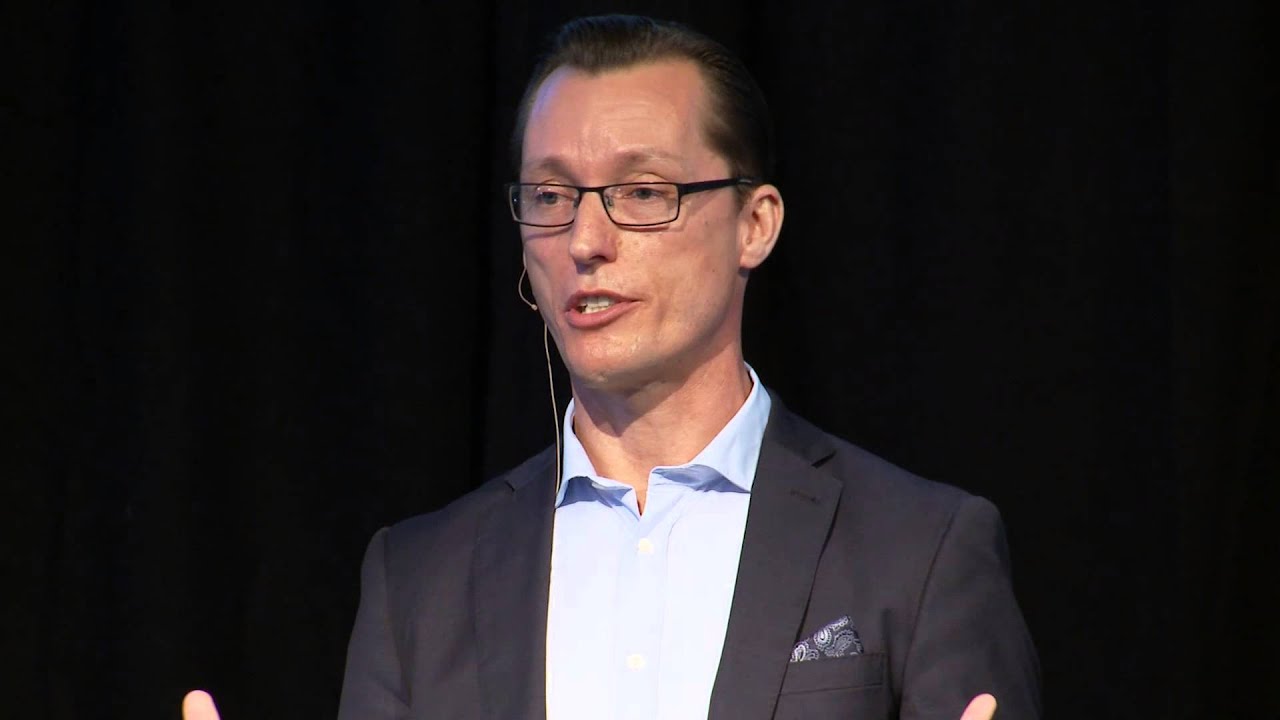 Uncomfortable ‘truth’ between right and wrong | Chris Rhyss Edwards | TEDxQUT