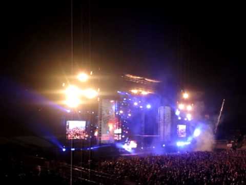 EDC 2010: D-Mad vs. BT feat Jes - She Gives Happiness Every Other Way (Arty vs.AvB Mashup)