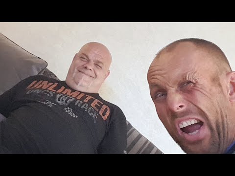Psychopat a Aleš vs MJŮZIČKA BLOKOVÁNA LIVE