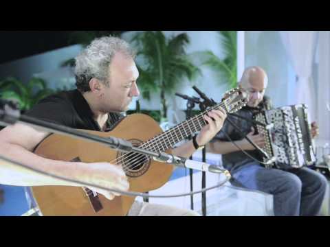 Rudi y Nini Flores "Em Casa" - La Topada