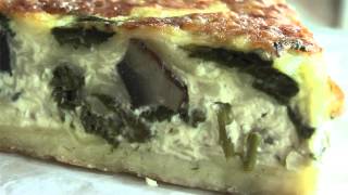 preview picture of video 'High Rise, Cambridge, Harvard Square - Mushroom and Spinach Quiche'
