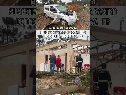 Um forte temporal acompanhado de um vendaval provocou destruição na comunidade do Imbuí, em Rese 1