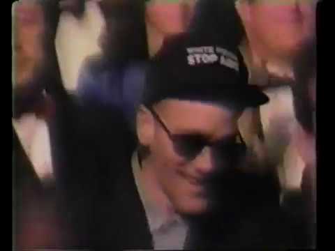 R.E.M. 1992-02-12 - BRIT Awards, Hammersmith Odeon, London (R.E.M. win 'Best International Group')