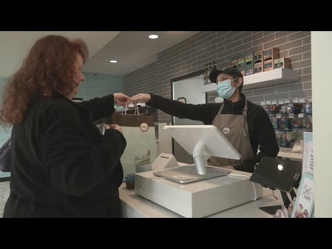 Award-winning Apple Valley bakery re-opens after owner battles cancer