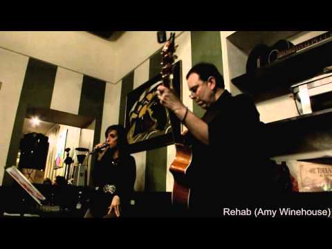 Valentina Mey & Nicola Boschetti playing Rehab (Amy Winehouse)