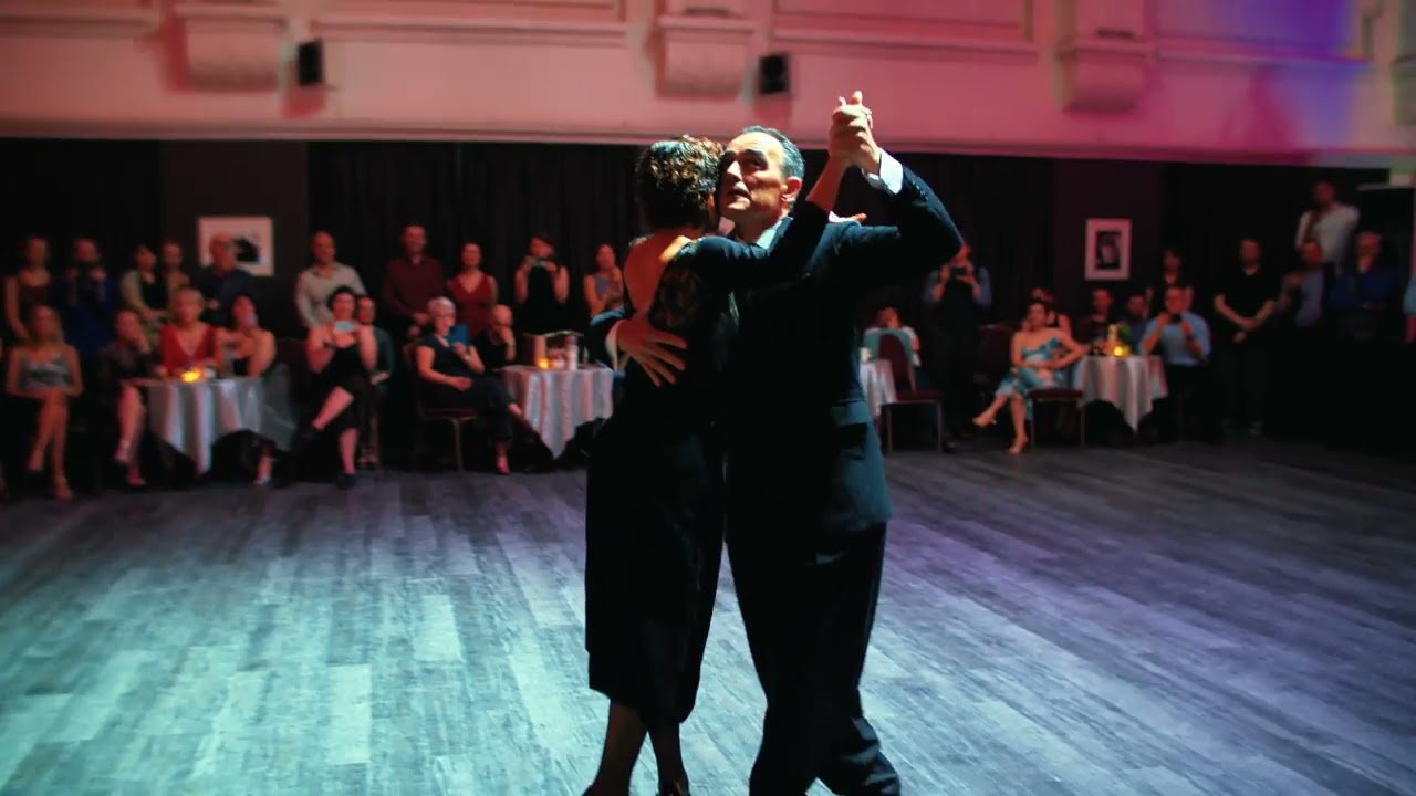 Video thumbnail for Esteban Moreno & Claudia Codega -  03 / MUCHO MÁS 2025