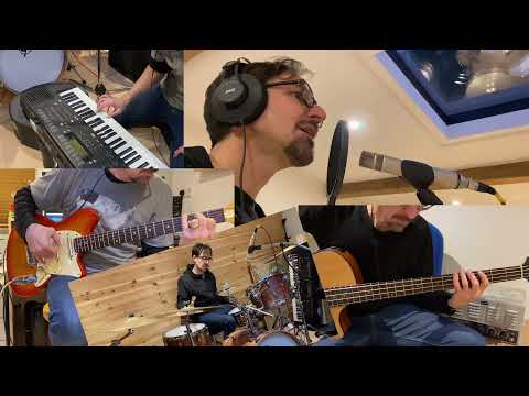 Ffredi Blino - Christmas Eve dream song (Coast of NSW)