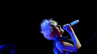 SARAH CONNOR -SEXY AS HELL - SKiN ON SKiN