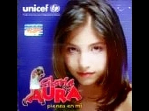 ☆ Gloria Aura. "Con tan Pocos Años" (Andrade para Lucero). La Hora de los Chavos (TV Azteca)