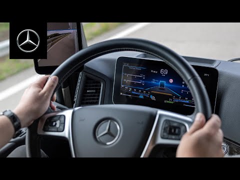 The Actros L with ProCabin: Multimedia Cockpit Interactive 2 | Mercedes-Benz Trucks