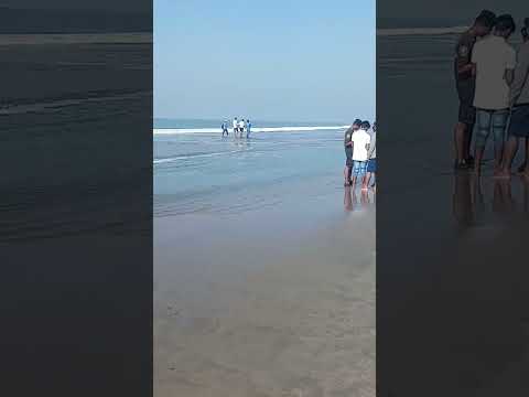 366#Cox's Bazar Sea Beach e Arfa mamoni onek Khushi te ache......