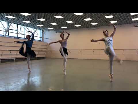 Mariinsky ballet May Nagahisa, Nadezhda Gonchar , Laura Fernandez-Gromova  , rehearsal “Corsair “