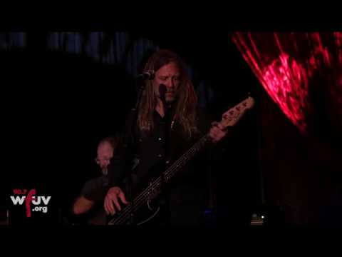 Son Volt - "Back Against the Wall" (Live at The Cutting Room)