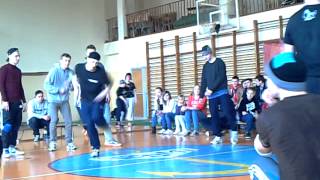 preview picture of video 'Emil vs Rockes vs Bartazz | Mistrzostwa Pomorza Breakdance 2014 Darłowo'