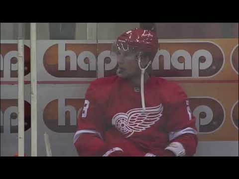 NHL REGULAR SEASON 2011-12 - Vancouver Canucks @ Detroit Red Wings