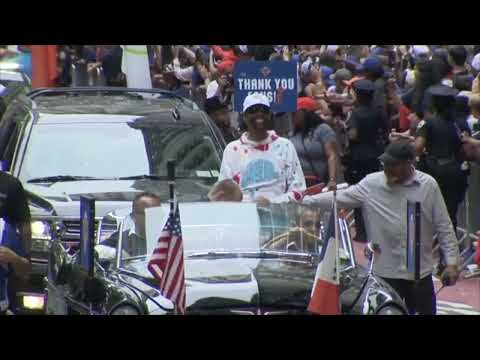 NY Knicks Parade Pick Up
