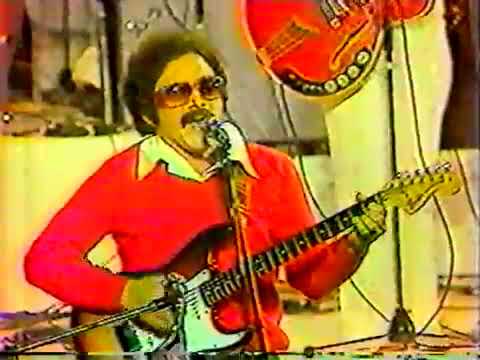 Osvaldo Rodriguez y Los 5 U 4  -  Cancion a Mi Compañera