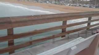 preview picture of video 'Balboa Pier Newport Beach Ca. fishing tips'
