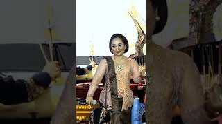 Download lagu Sinden Tatin lestari handayani terbaru JONGGRANG mp3