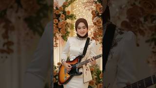Download lagu viral cewek cantik main gitar di gedung pesta #shorts #shortsfeed #shortsviral #shortvideo #music mp3 Download lagu viral cewek cantik main gitar di gedung pesta #shorts #shortsfeed #shortsviral #shortvideo #music mp3