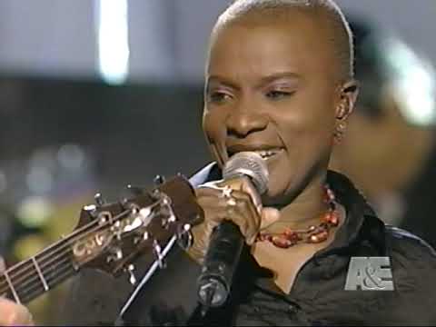 Santana & Angelique Kidjo - Adouma [Live 2002]