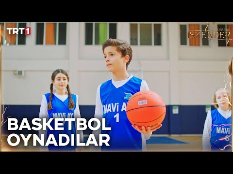Mavi ay, basketbol oynuyor - Tozkoparan İskender Özel Sahneler