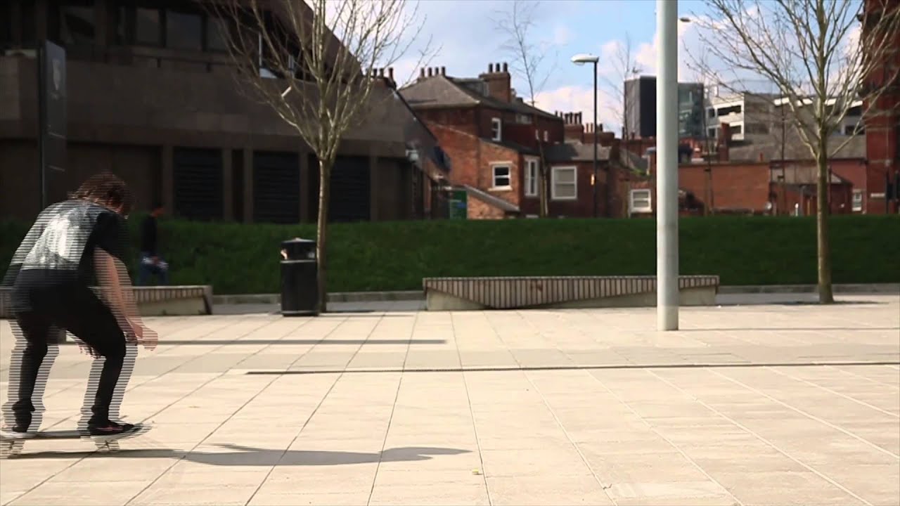 On Flat: Fakie 540 Bigspin Heelflip