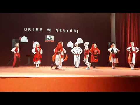 Valle Tropojane,grupi "Shqiponjat"