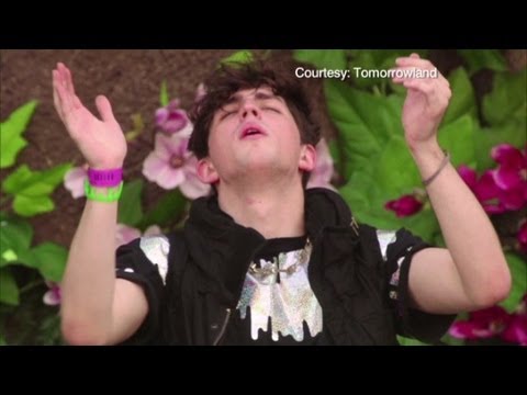 Tomorrowland 2013: Porter Robinson, 'Good DJs improvise'