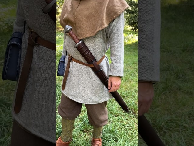 Vídeo relacionado con BLESSUME Medieval LARP Recreacion Vikingo Caballero Cinturón Cuero de pu (230 CM Marrón)