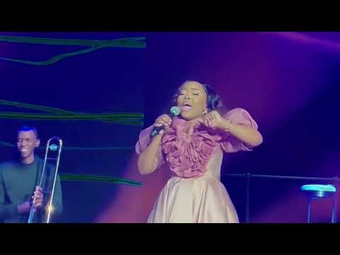 Spirit of Praise 11 x Ntokozo Mkhize - Uyindlela