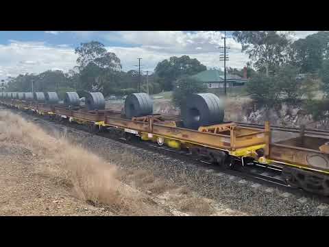 QL008 QL005 QL009 QUBE Steel train