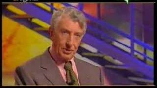 Biuzzi mostra ad Augias il test dell&#39;HIV di Moana. 1/3