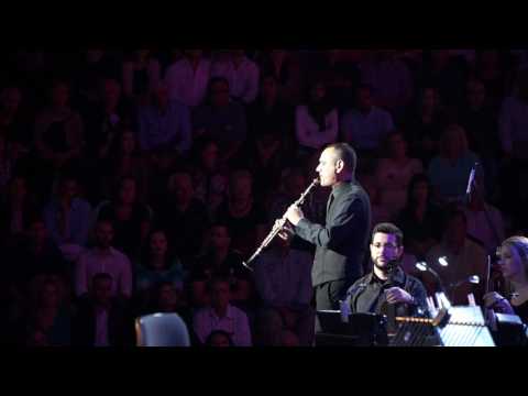 Stone years (Πέτρινα χρόνια)