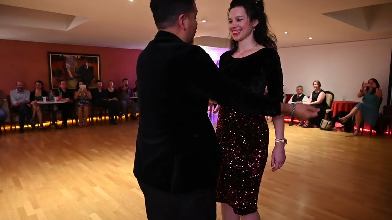 Video thumbnail for Sebastian Arce & Maria Casán: " Barro" Osvaldo Pugliese (Birthday dance)
