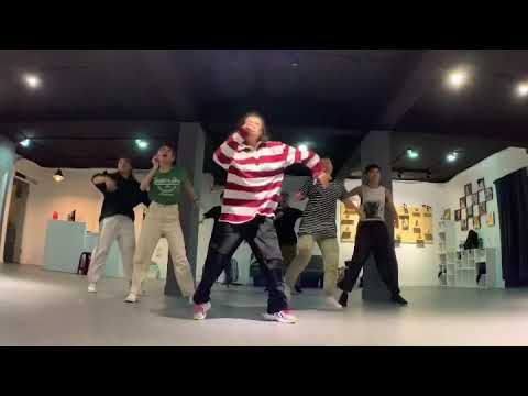 Ling Liu 小伶｜house dance中級班2019