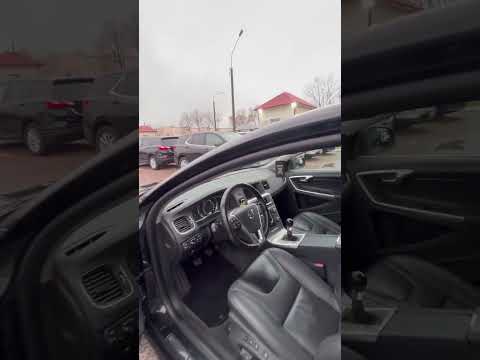фото volvo v60 i рестайлинг 0