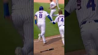 Dansby Swanson wins a wild one in #WALKOFF fashion! The Cubs have won NINE in a row ????