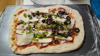 HOW TO MAKE HOMEMADE PIZZA/INTERRACIAL COUPLE/ KENYAN AMERICAN