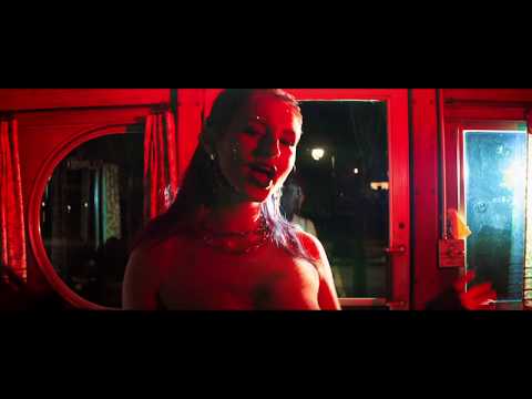 MIA GLADSTONE - Hold It Down [Official Music Video]