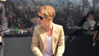 Tom Odell - Another Love live unplugged museumplein Amsterdam