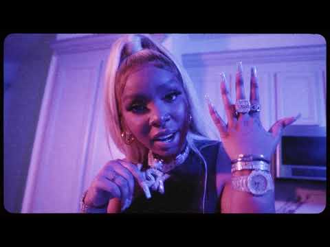 LightSkinKeisha - Blue Hunnids [Official Music Video]