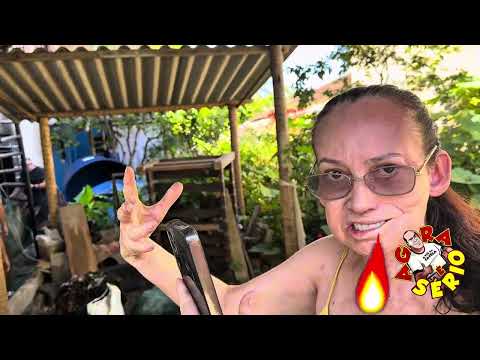 VEREADOR VITÃO DO POVO E MUNÍCIPES AJUDA A CONTER A CHAMAS NO INCÊNDIO DA CASA DO CENTRO.