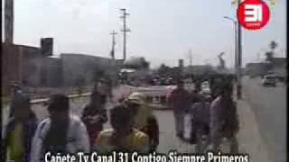 preview picture of video 'MARCHA DE CONSTRUCCIÓN CIVIL EN CAÑETE'