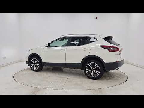 Nissan Qashqai 1.2 SV PREMIUM MANUAL - Image 2