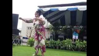 Na Hoa - "Nani Ni`ihau" with Hula by Hinaleimoana Wong-Kalu