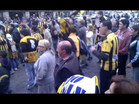 Festejos por el ascenso de Santamarina a la B Nacional (2)