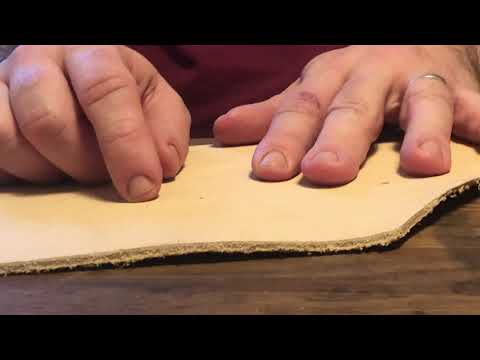 Familjen Friluft - vi gör ett eggskydd till en yxa.