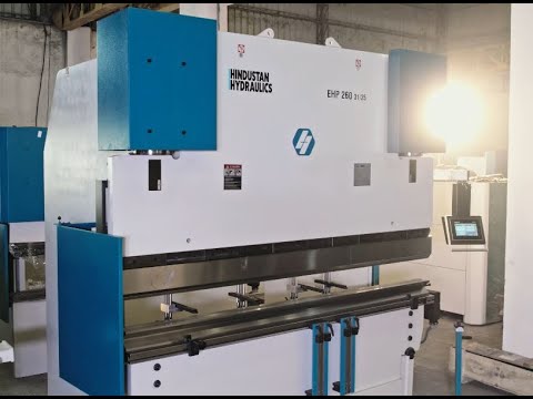Automatic large size press brake, capacity: 300 tones to 200...